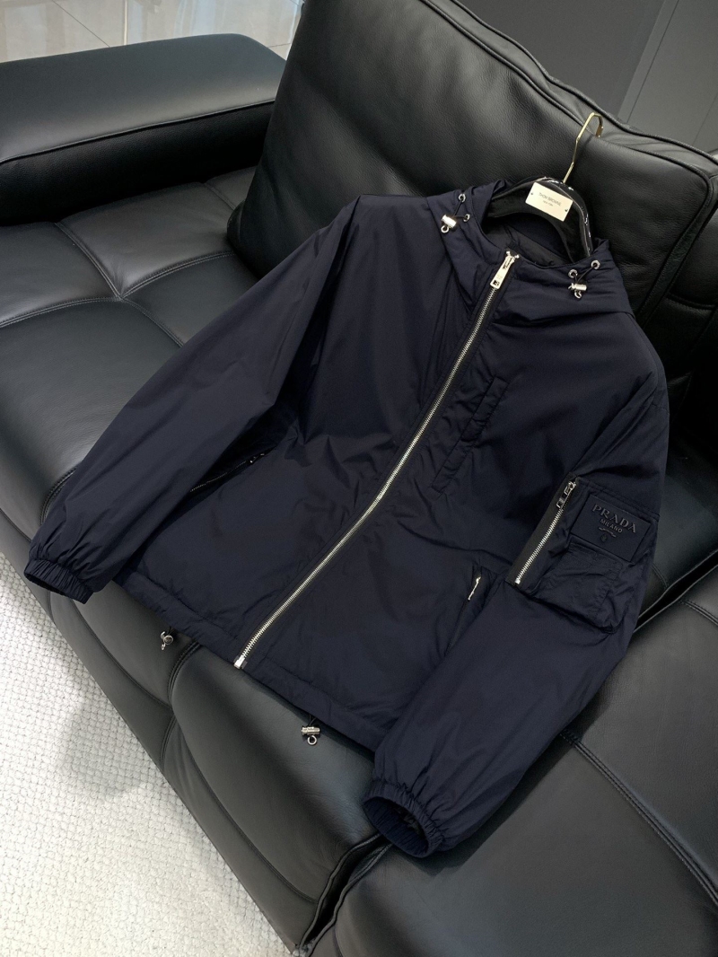 Pra*a outwear